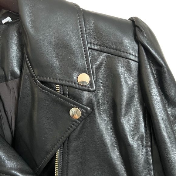 Chico's Black Faux Leather Cropped Moto Jacket - Picture 5 of 13